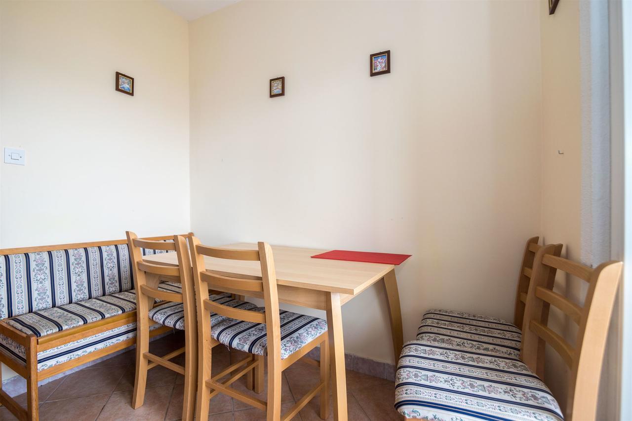Apartments Rose Trogir Exterior photo